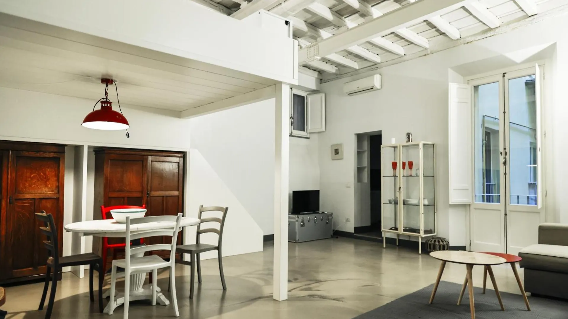 Stylish Roman Loft In Monti Area, Near Colosseum