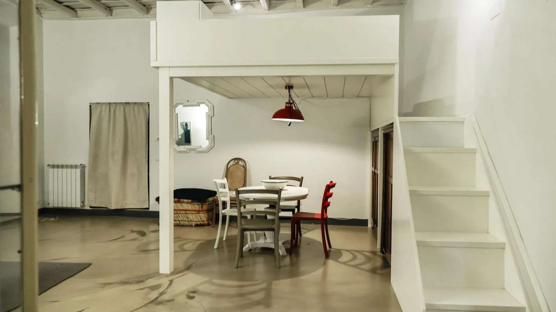 Stylish Roman Loft In Monti Area, Near Colosseum Italy